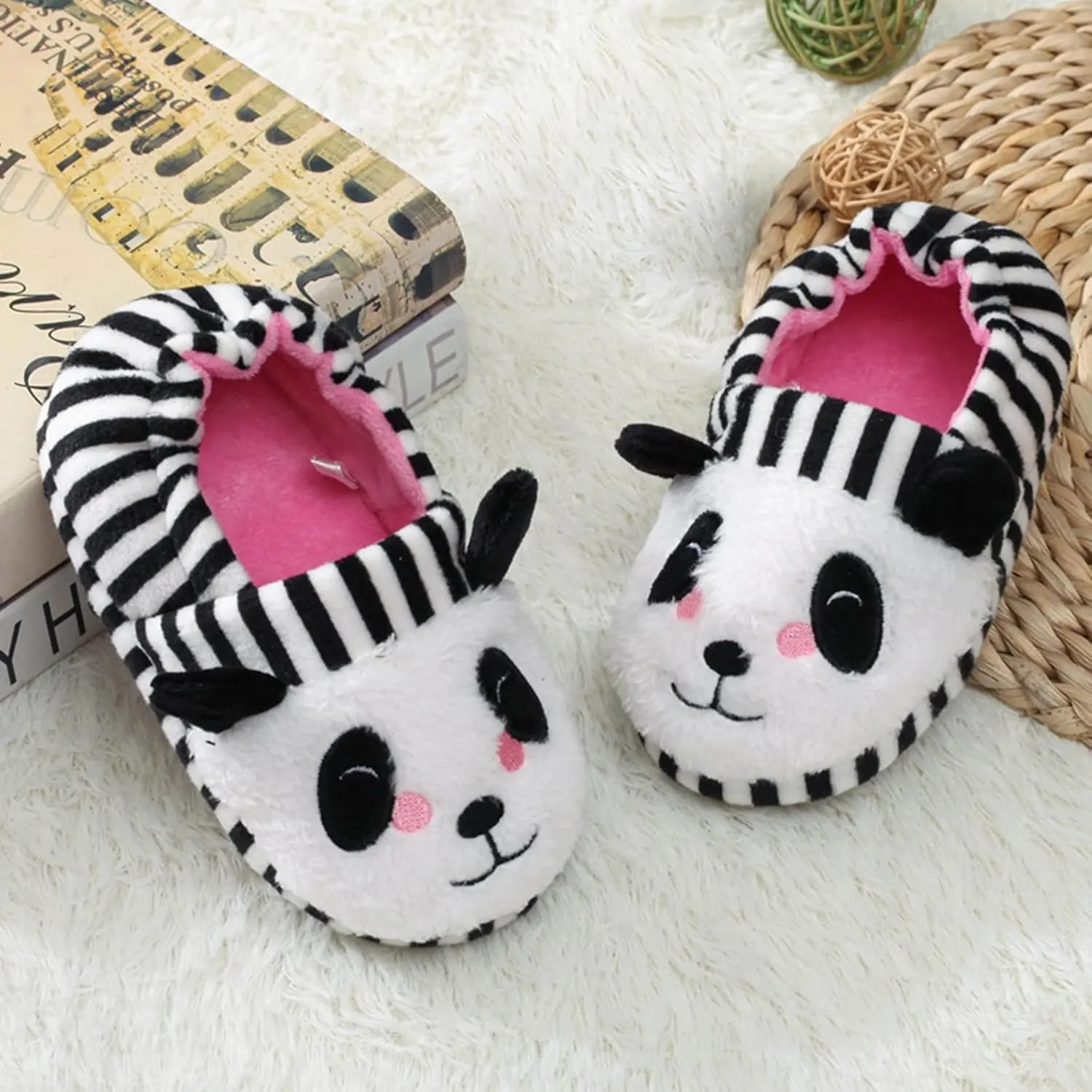 Boys Girls Plush Warm Cute Bunny House Slippers Fuzzy Indoor Bedroom Shoes Animal Soft Cozy Cute Cartoon Plush Anti-Slip Shoes for Toddler Kids