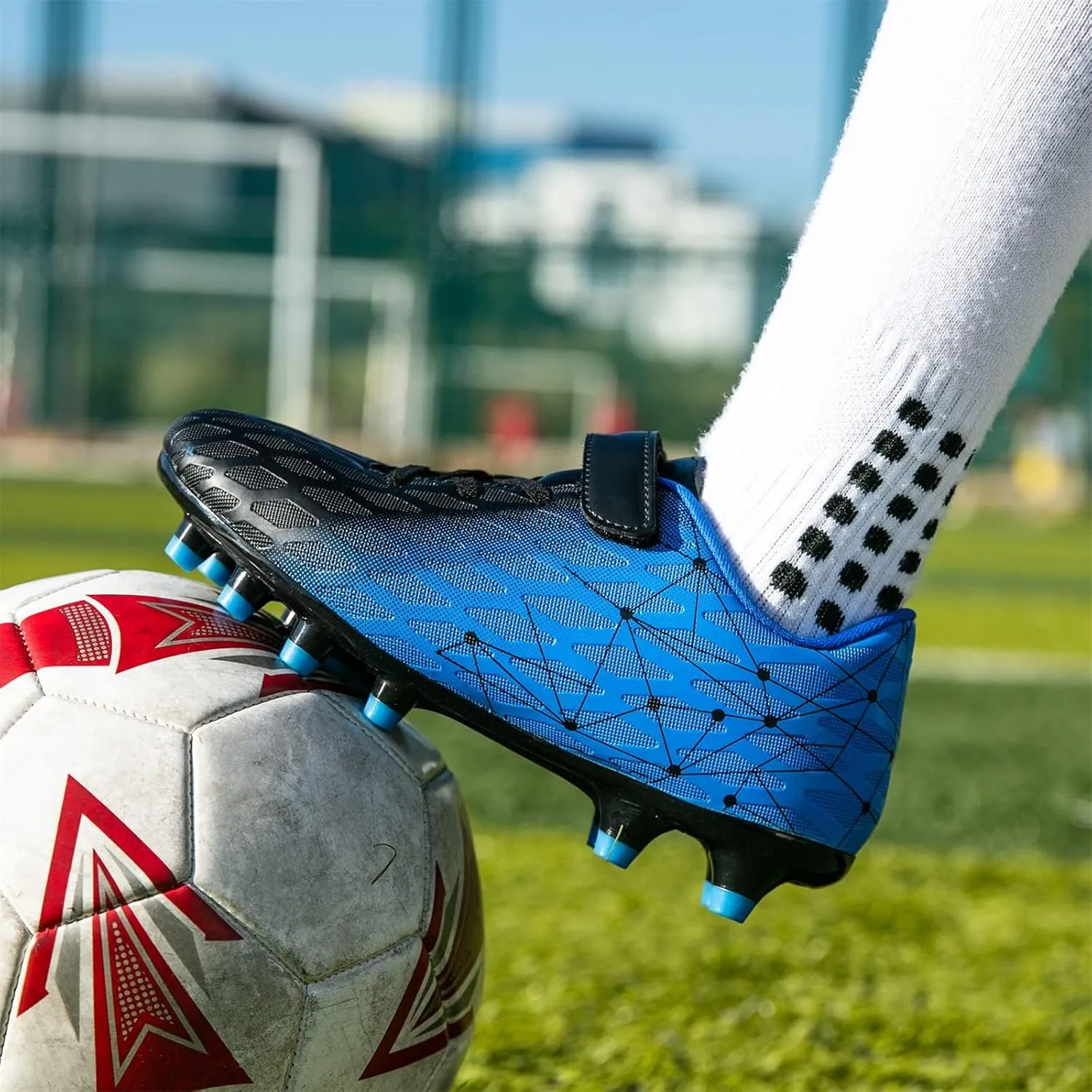 Children's Football Shoes Boys and Girls' Football Track and Field Sports Shoes Training Shoes Running Shoes Youth Indoor and Outdoor Football Shoes