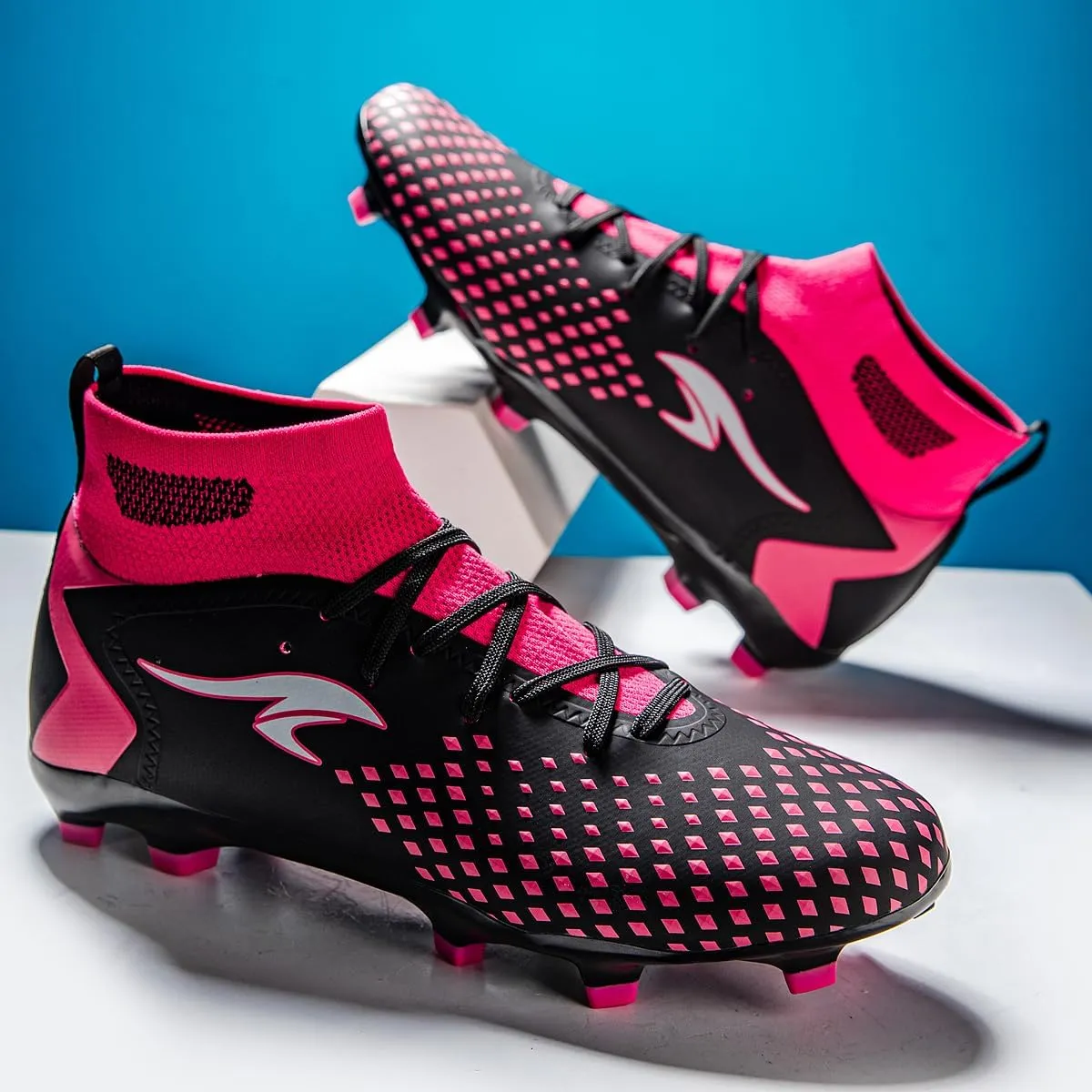 Men's Professional Competition Soccer Shoes, Protective, wear-Resistant, high top, Breathable Football Shoes