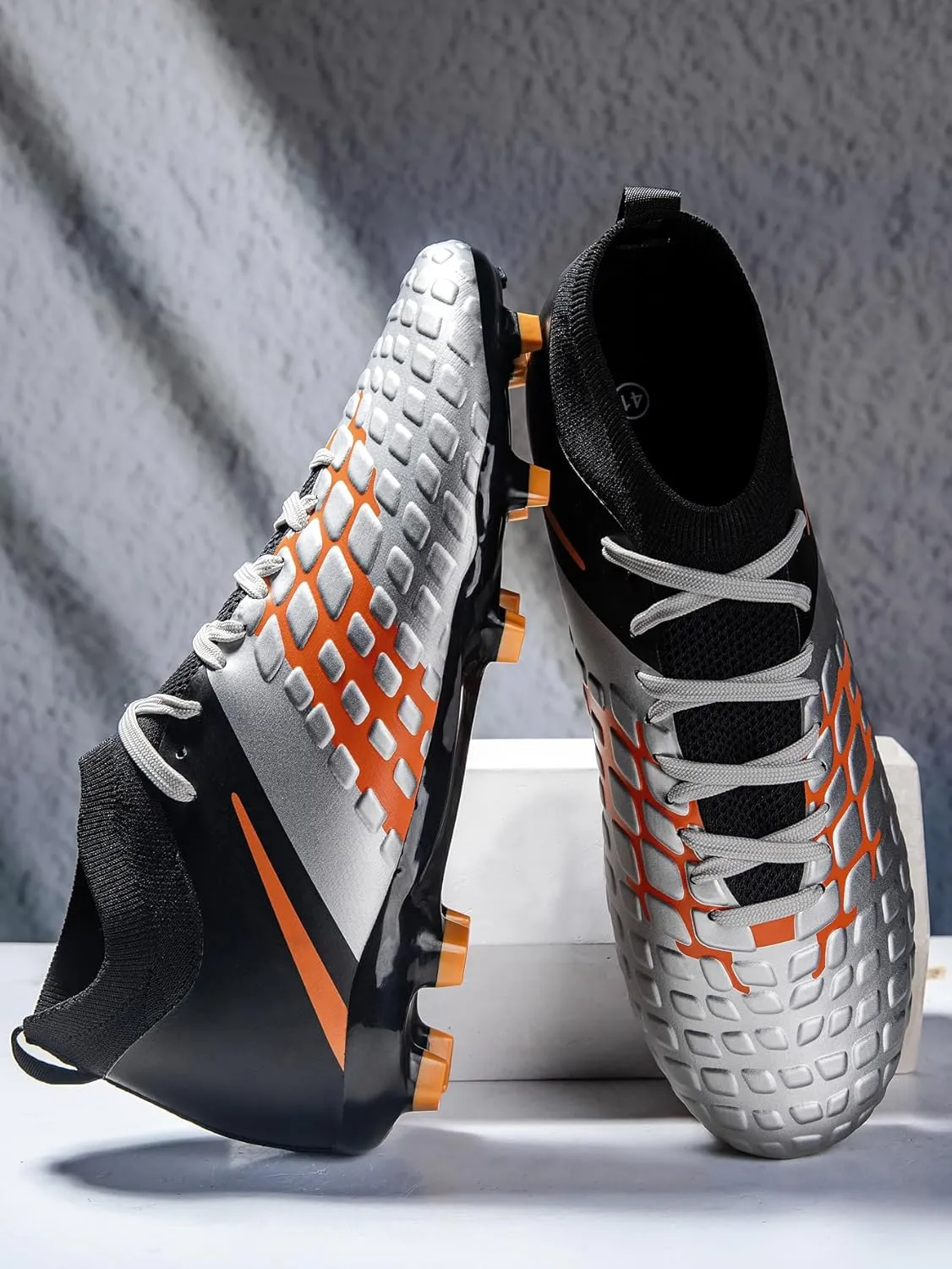 Men's Soccer Shoes, Artificial Turf Training Shoes, Indoor and Outdoor high top, Professional Match Football Shoes
