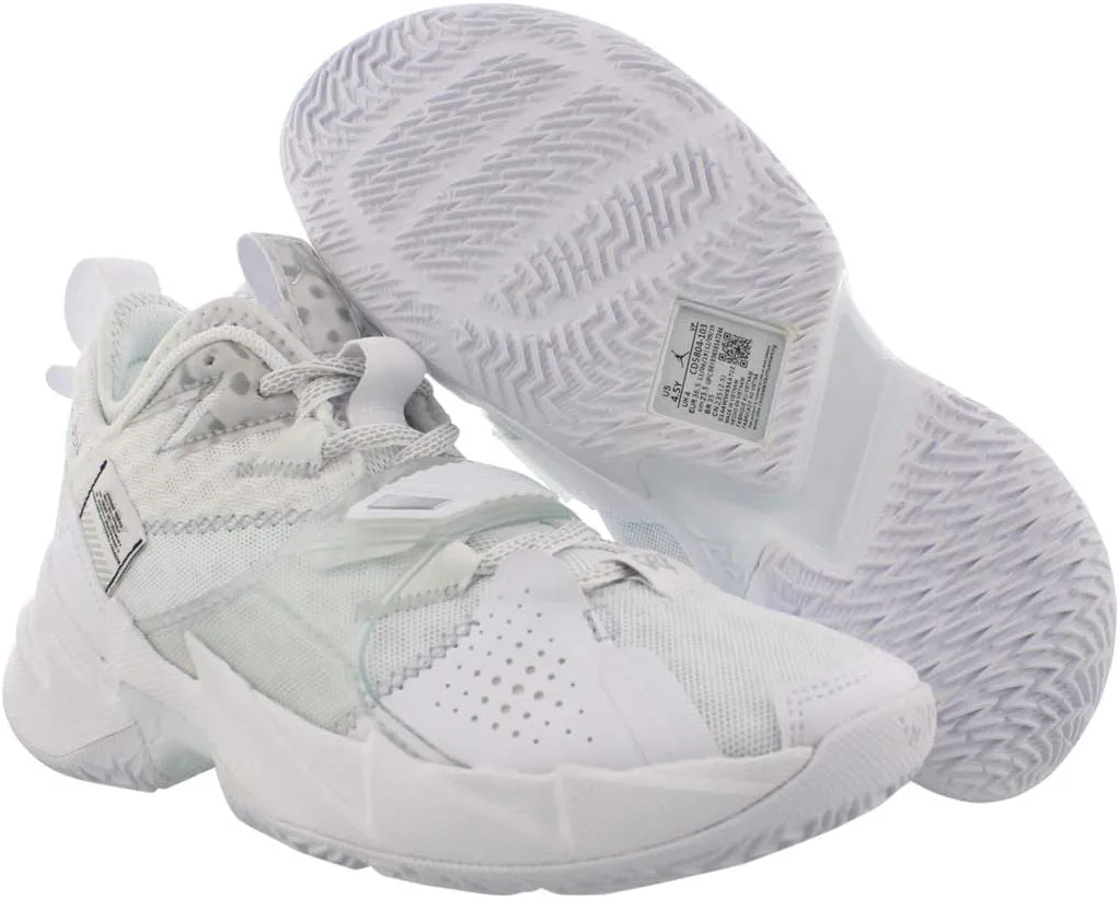 Nike Boy's Basketball Shoe