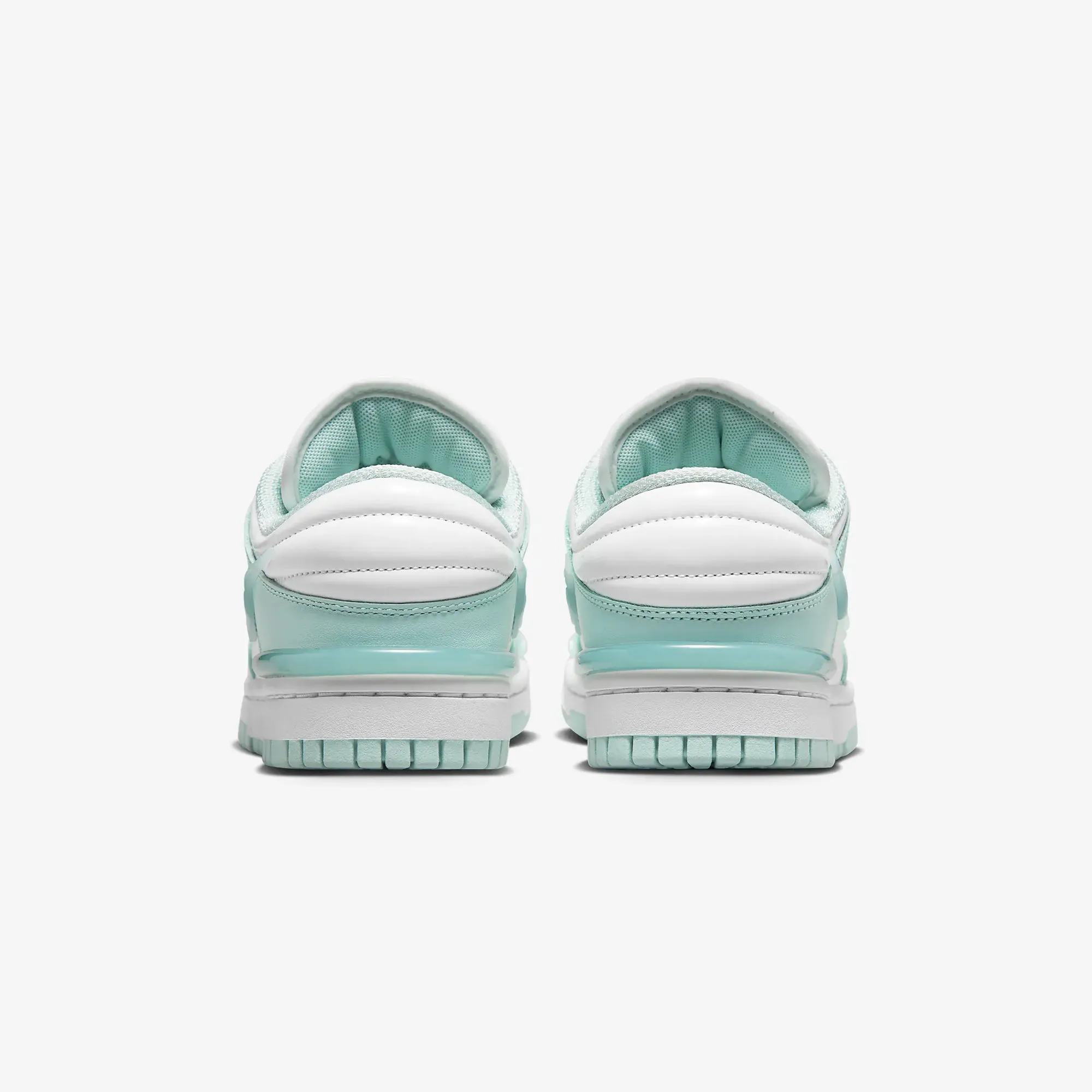 Nike | WMN'S DUNK LOW TWIST  { SUMMIT WHITE/JADE ICE