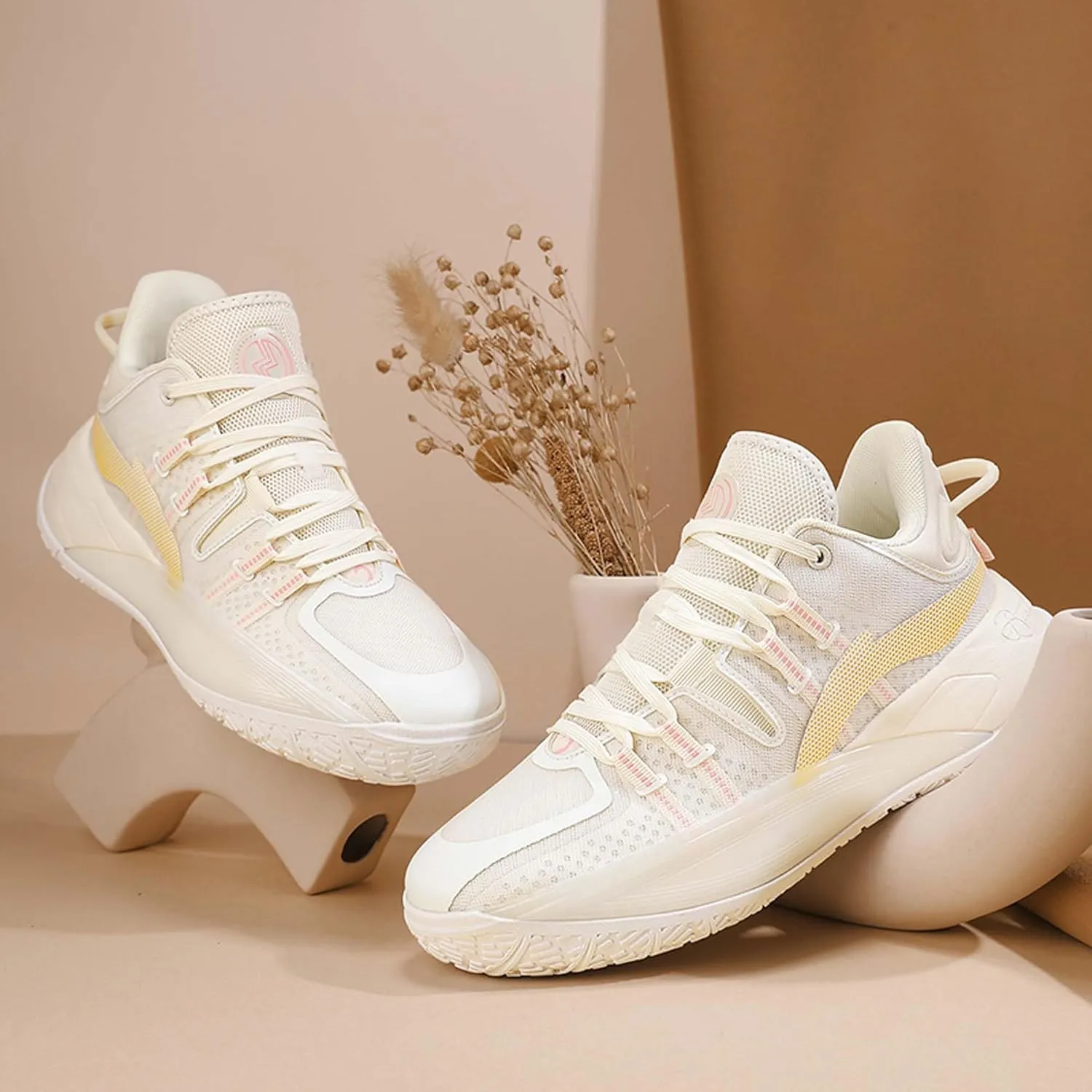 Professional Basketball Shoes Couple Fashion Running Sneakers Wearable Cushioning Youth Basketball Shoes