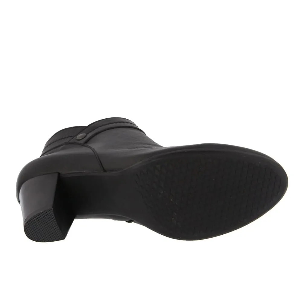 Spring Step Shoes Itilia Women's Elegant and Comfortable Leather Pull-On Booties