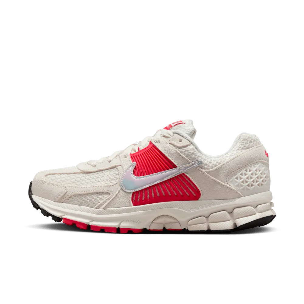 W Air Zoom Vomero 5 'Sail Siren Red'