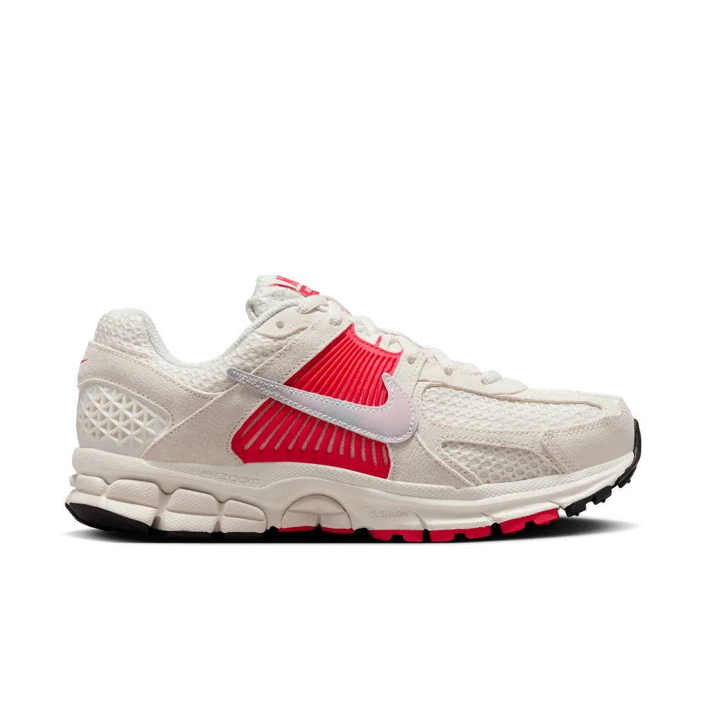 W Air Zoom Vomero 5 'Sail Siren Red'